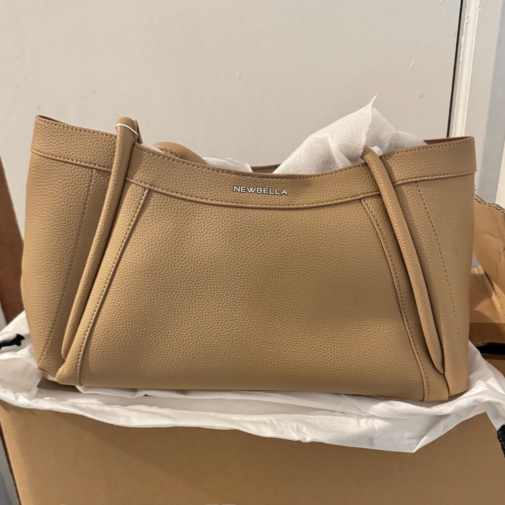 Newbella Kelly 2 piece set brand new